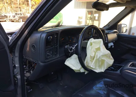 2005 Chevrolet Silverado 1500 Z71 z USA, uszkodzony, nr VIN 2GCEK13T551119332